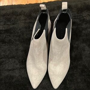 New Marc Fisher Tan Boots. Size 8 Leather